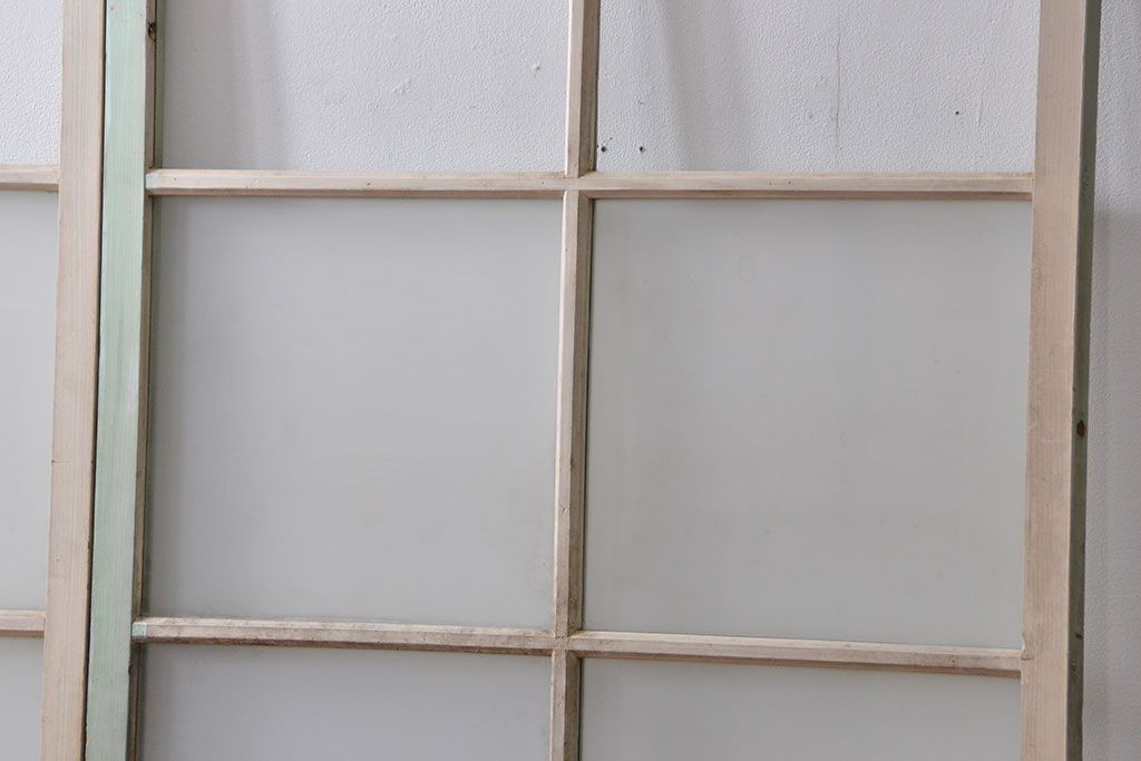 アンティーク ペンキのはげたガラス戸2枚セット(引き戸)