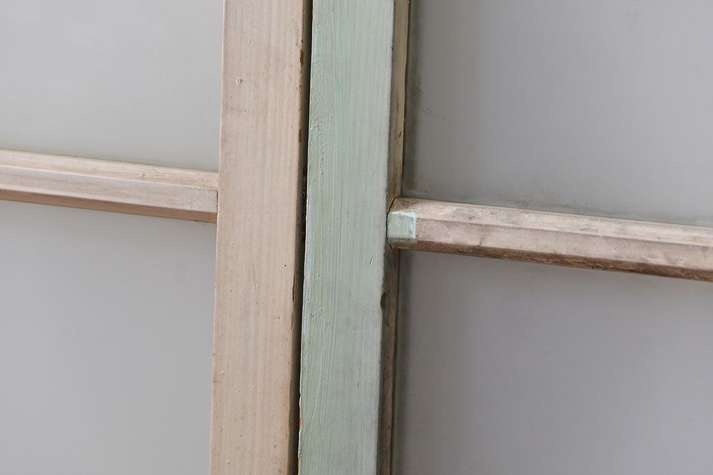 アンティーク ペンキのはげたガラス戸2枚セット(引き戸)