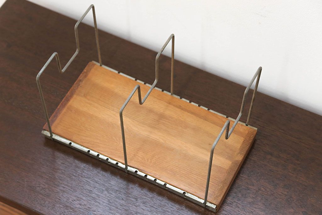 アンティーク雑貨　昭和レトロ レトロなワイヤー本立て