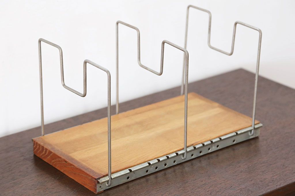 アンティーク雑貨　昭和レトロ レトロなワイヤー本立て