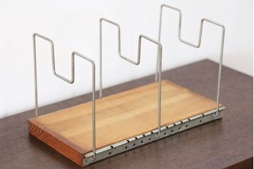 アンティーク雑貨　昭和レトロ レトロなワイヤー本立て