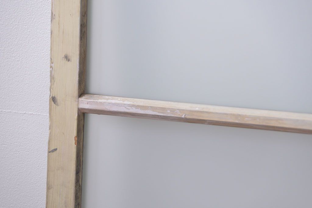 アンティーク ペンキのはげたガラス戸1枚(引き戸)