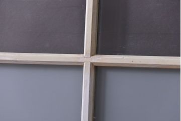 アンティーク ペンキのはげたガラス戸1枚(引き戸)