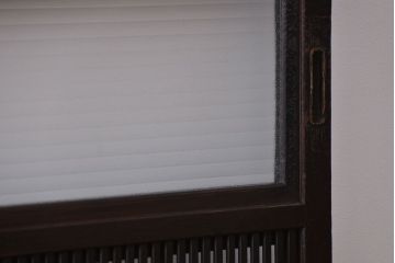 アンティーク 味わい深い　裏障子付き幅せま格子戸4枚セット(引き戸)