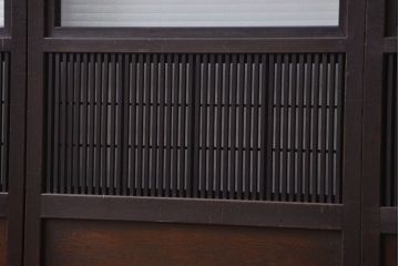 アンティーク 味わい深い　裏障子付き幅せま格子戸4枚セット(引き戸)