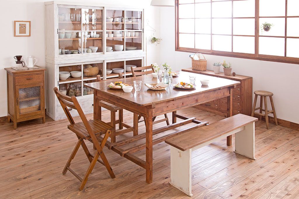 アンティーク　古い木味とペンキのはげたガラス戸4枚セット(窓)