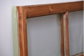 アンティーク 古い木味とペンキのはげたガラス窓　2枚セット(ガラス戸、引き戸)
