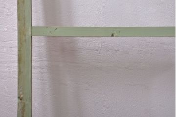 アンティーク 古い木味とペンキのはげたガラス窓　2枚セット(ガラス戸、引き戸)