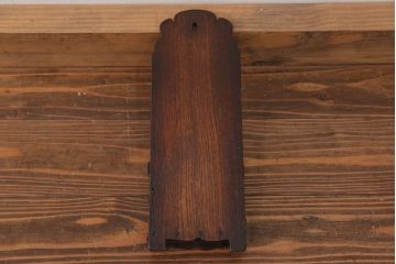 アンティーク雑貨　アンティーク 珍品!古い木の彫刻入り状差し(カードケース、図書館、図書室)