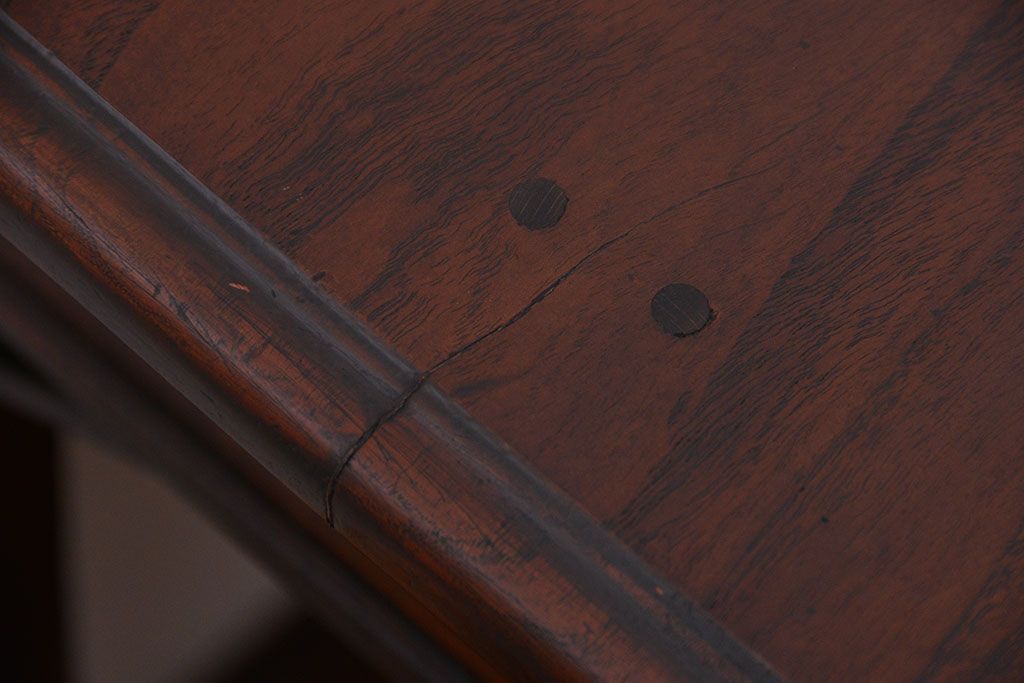 アンティーク家具　アンティーク 古い木の上質な引き出し付きサイドテーブル(机)