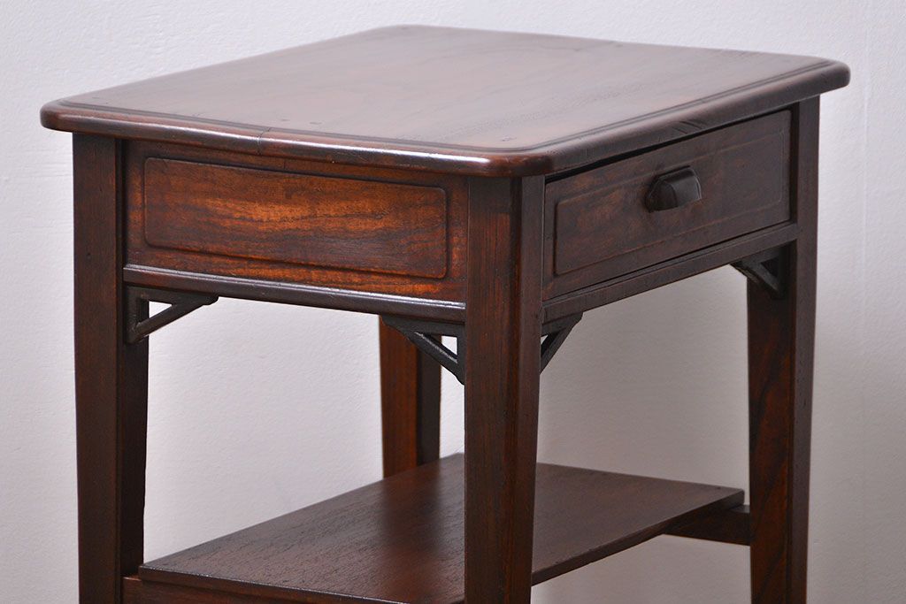 アンティーク家具　アンティーク 古い木の上質な引き出し付きサイドテーブル(机)