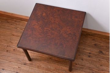 中古　シンプルなマルニ製センターテーブル(机)