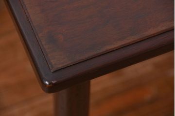 中古　シンプルなマルニ製センターテーブル(机)