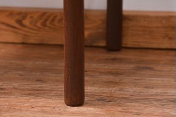 中古　シンプルなマルニ製センターテーブル(机)