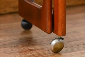 北欧家具 A.H McINTOSH(マッキントッシュ)北欧ビンテージ多機能なネストテーブル(サイドテーブル、コーヒーテーブル)