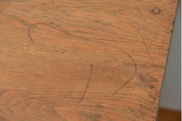 アンティーク家具　アンティークペイント仕上げ　かわいいサイドキャビネット(袖引き出し、収納棚、机)