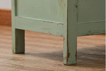 アンティーク家具　アンティークペイント仕上げ　かわいいサイドキャビネット(袖引き出し、収納棚、机)