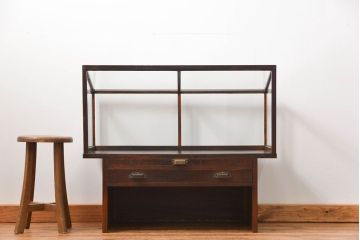 アンティーク家具　和製アンティーク　珍品　欅材を使用した古い時計屋のガラス枠付き修理用作業台(机・テーブル)