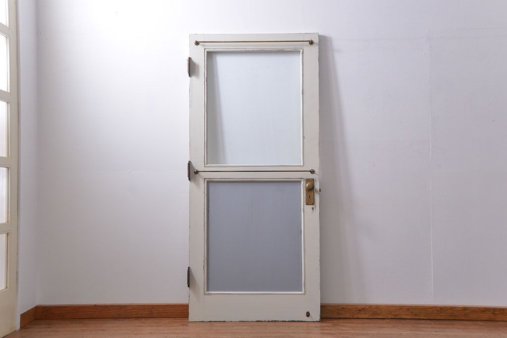 アンティークペイント　 カーテンレール付きのドア (扉)