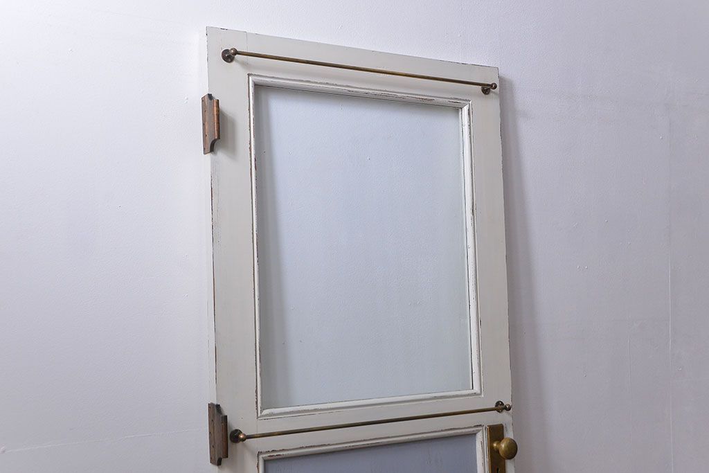 アンティークペイント　 カーテンレール付きのドア (扉)