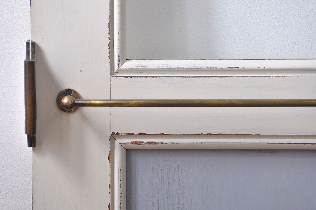 アンティークペイント　 カーテンレール付きのドア (扉)