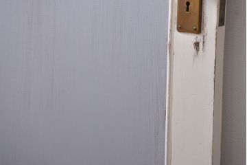 アンティークペイント　 カーテンレール付きのドア (扉)
