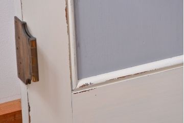 アンティークペイント　 カーテンレール付きのドア (扉)
