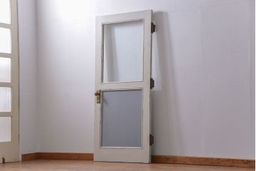 アンティークペイント　 カーテンレール付きのドア (扉)