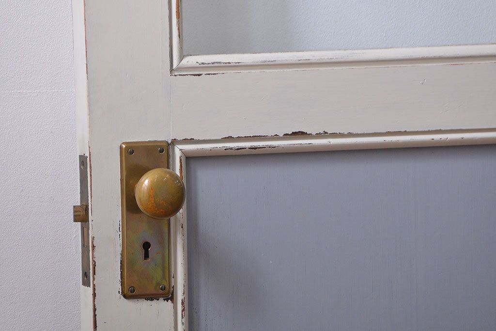 アンティークペイント　 カーテンレール付きのドア (扉)