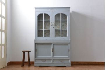 アンティーク家具　アンティークペイント　かわいい二段重ね食器棚(カップボード、収納棚)