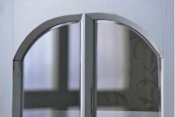 アンティーク家具　アンティークペイント　かわいい二段重ね食器棚(カップボード、収納棚)