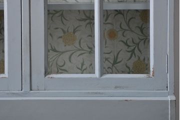 アンティーク家具　アンティークペイント　かわいい二段重ね食器棚(カップボード、収納棚)