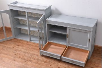 アンティーク家具　アンティークペイント　かわいい二段重ね食器棚(カップボード、収納棚)