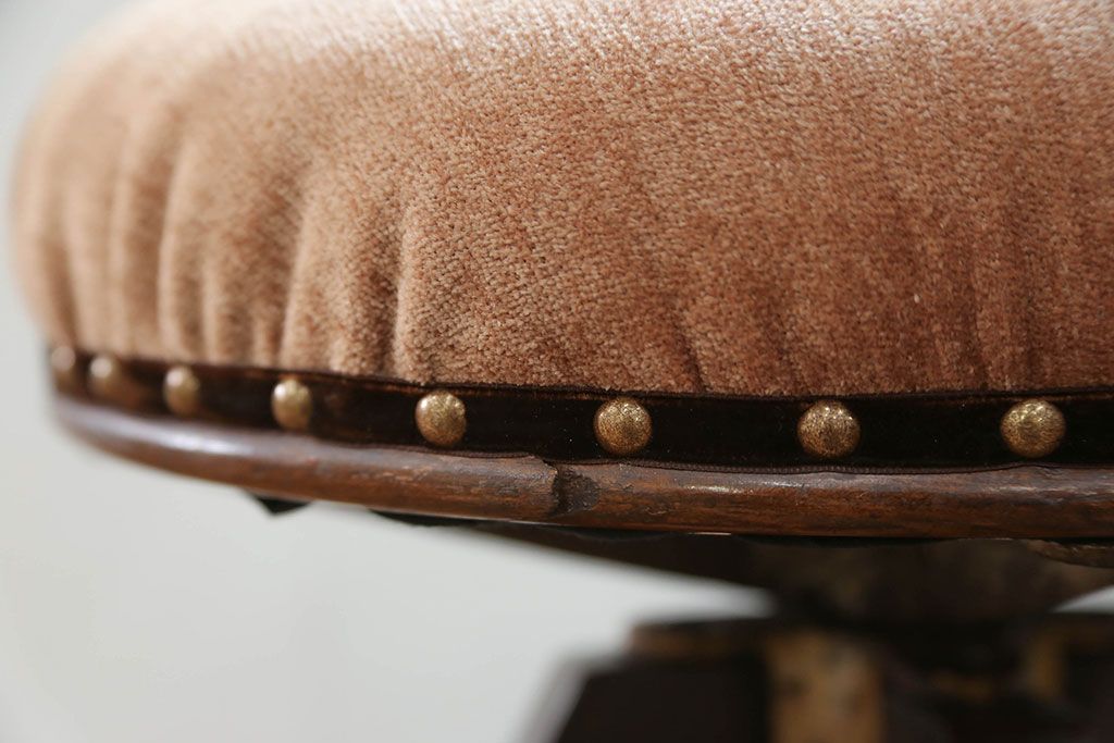 アンティーク家具　アンティーク 古いブナ材の上質な回転スツール(回転イス、回転椅子)