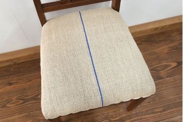 レトロ家具　昭和レトロ アンティークリネン座面のチェア(2)(椅子、イス)