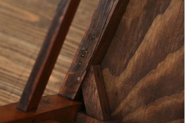 レトロ家具　昭和レトロ アンティークリネン座面のチェア(2)(椅子、イス)