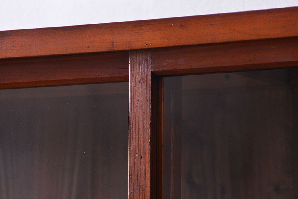 アンティーク家具　アンティーク 三面ガラスの美しい二段重ね収納棚(ガラスケース、ショーケース、飾り棚)