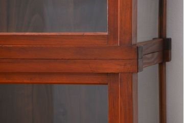 アンティーク家具　アンティーク 三面ガラスの美しい二段重ね収納棚(ガラスケース、ショーケース、飾り棚)