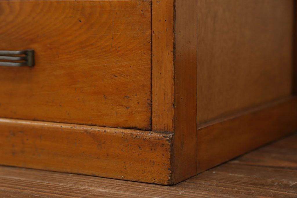 レトロ家具　昭和レトロ 五杯引き出しのアンティークローチェスト(ローボード)