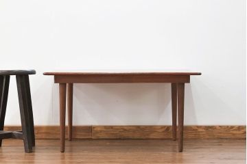 アンティーク家具　アンティーク 古い栓材!キレイなセンターテーブル (机)