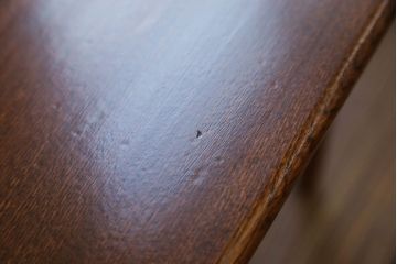 アンティーク家具　アンティーク 古い栓材!キレイなセンターテーブル (机)