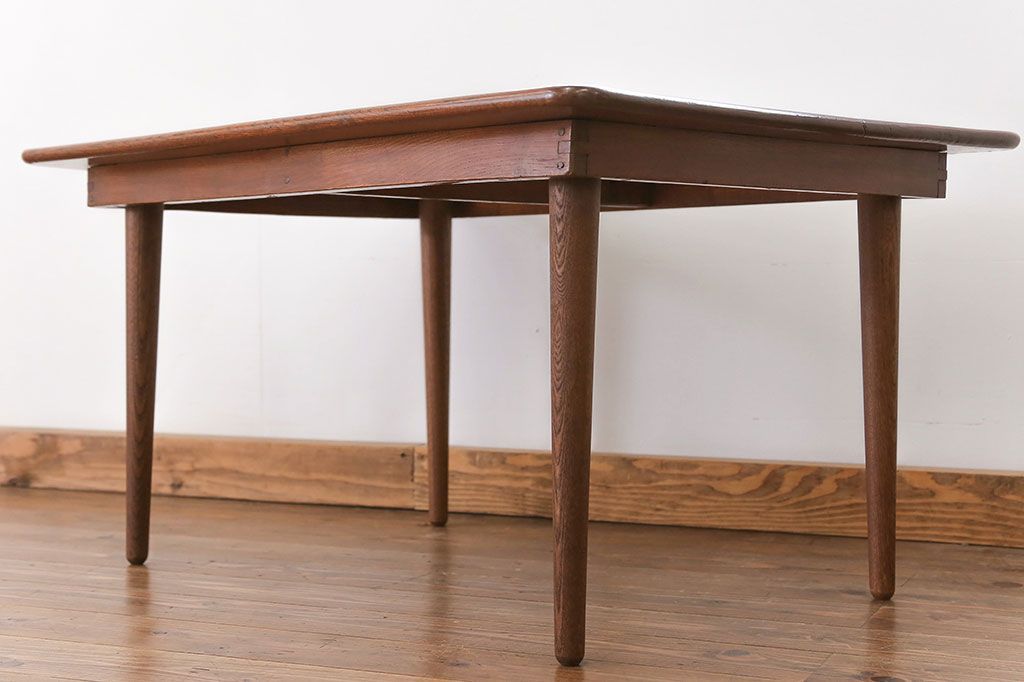 アンティーク家具　アンティーク 古い栓材!キレイなセンターテーブル (机)