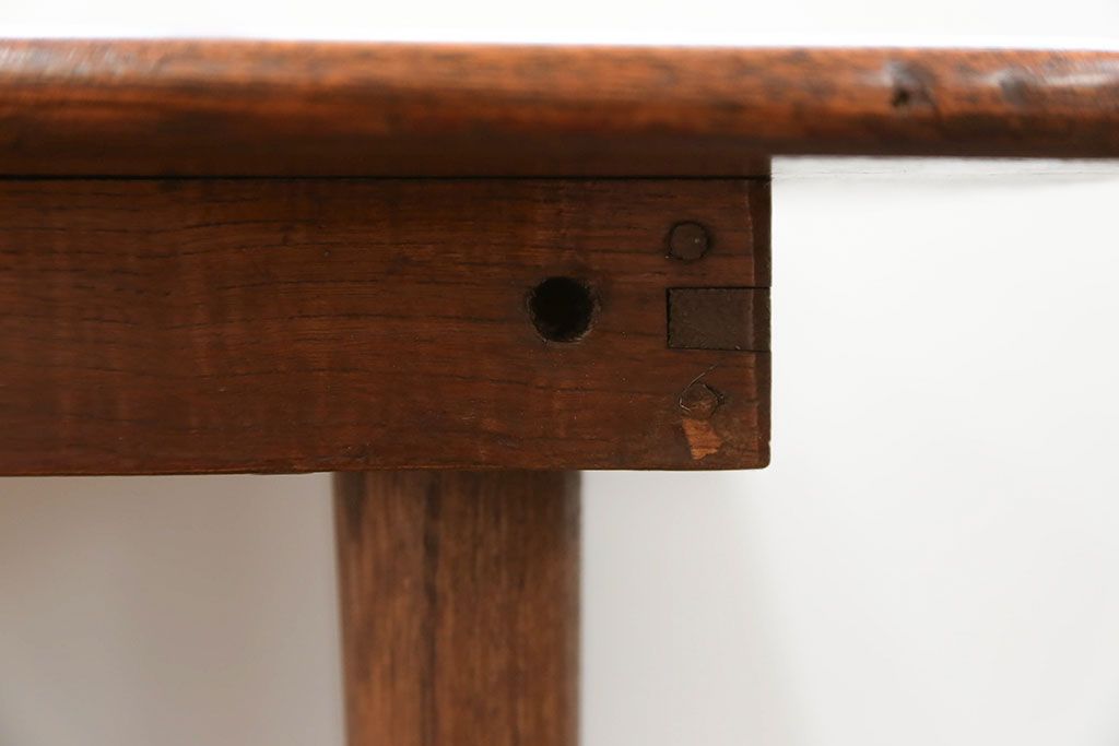 アンティーク家具　アンティーク 古い栓材!キレイなセンターテーブル (机)