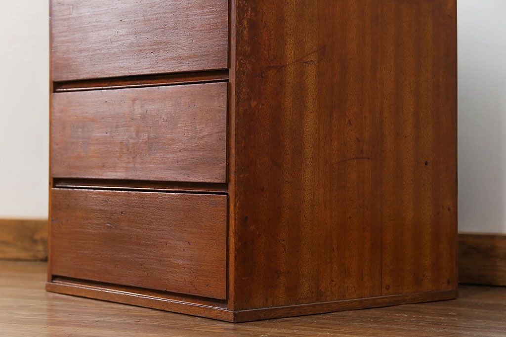 レトロ家具　昭和レトロ シンプルで小さなチェスト(小引き出し)
