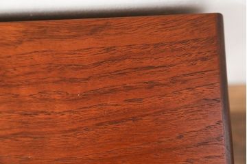 北欧家具G-PLAN(ジープラン)のビンテージ品　上質なサイドキャビネット(サイドテーブル)