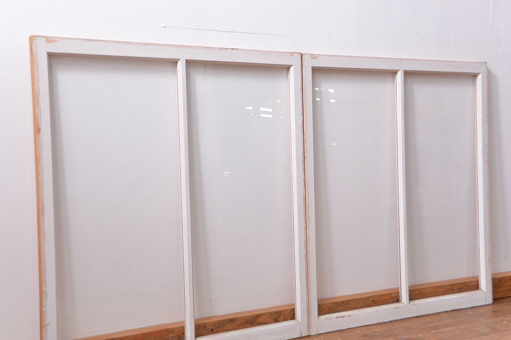 昭和レトロ ペンキのはげたフィックス窓2枚セット (はめ殺し戸、ガラス戸)