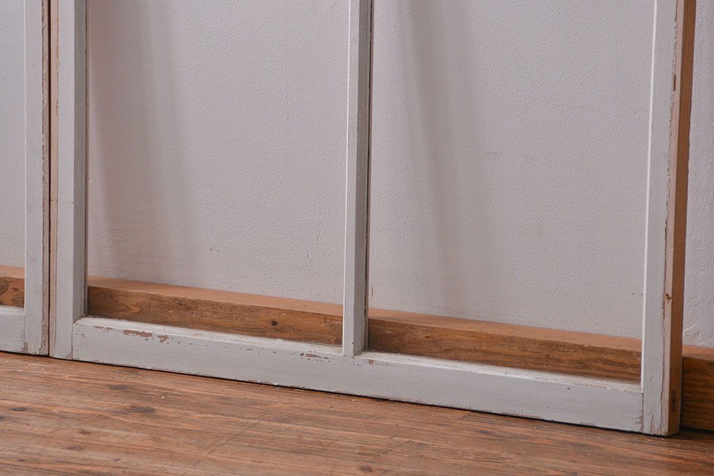 昭和レトロ ペンキのはげたフィックス窓2枚セット (はめ殺し戸、ガラス戸)