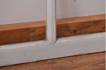 昭和レトロ ペンキのはげたフィックス窓2枚セット (はめ殺し戸、ガラス戸)