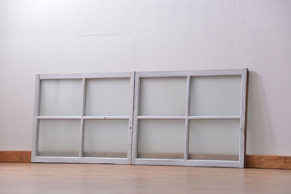 アンティーク ペンキのはげたかわいいガラス窓2枚セット(3) (ガラス戸、引き戸)