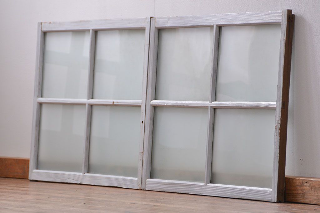 アンティーク ペンキのはげたかわいいガラス窓2枚セット(3) (ガラス戸、引き戸)